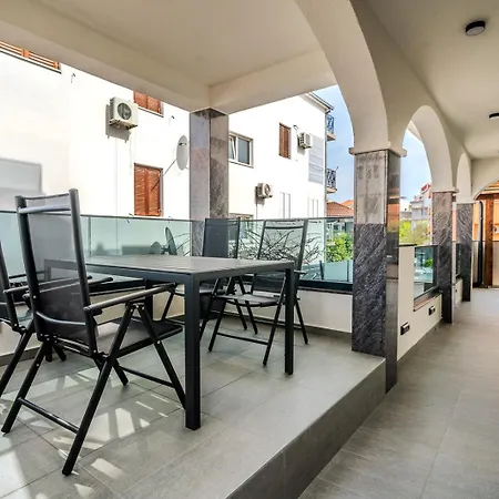 شقة Diamond تروغير