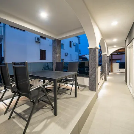 Апартаменти Diamond *